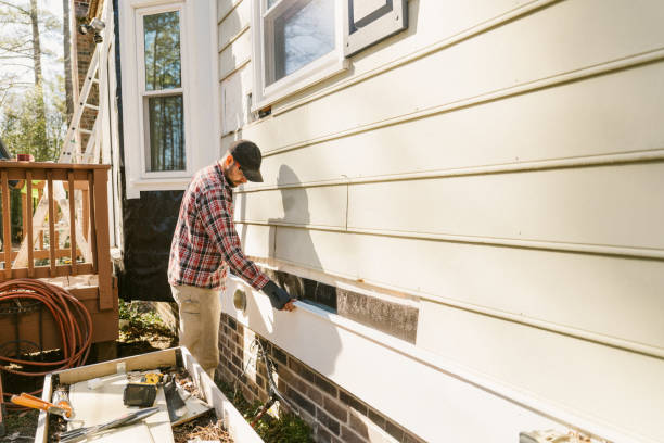 Top rated local Storm Damage Siding Repair specialists in Robinson, IL